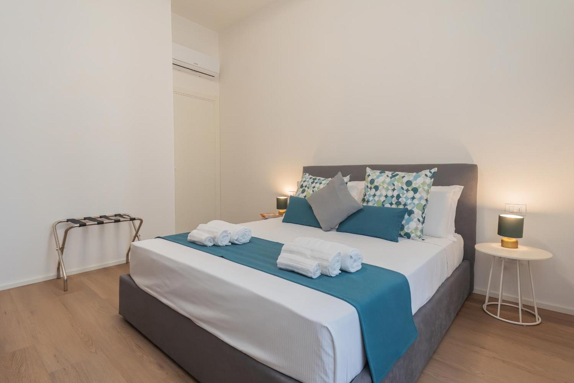 Manaraquattro - Apartament In Como Near The Center With Free Parking - Lake Como Buitenkant foto