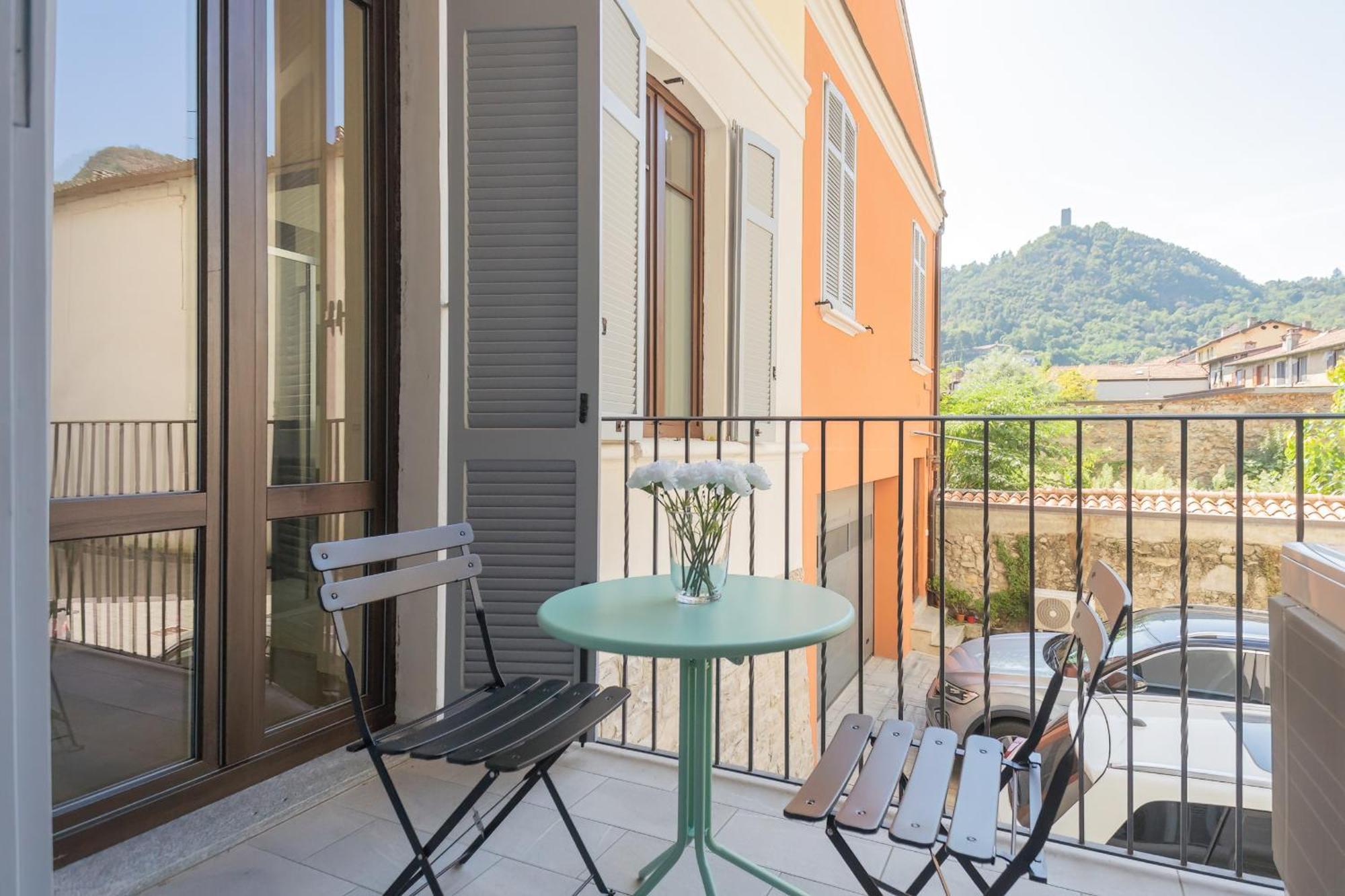 Manaraquattro - Apartament In Como Near The Center With Free Parking - Lake Como Buitenkant foto